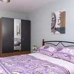 Cakic Apartment